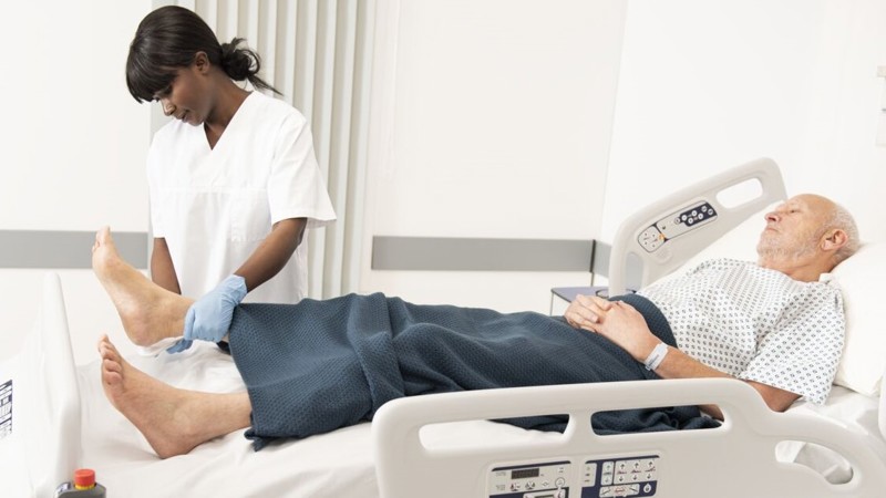 Der Dekubitus als Nebeneffekt einer erfolgreichen Intensivtherapie: Kollateralschaden oder vermeidbar?