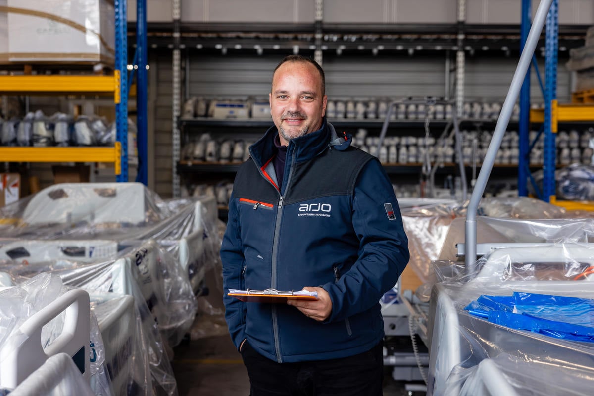 Roberto in Milan service center (6)_237479.jpg