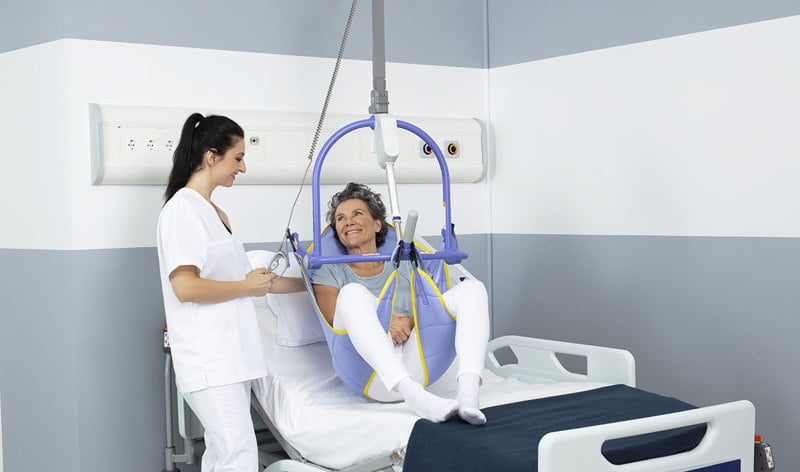 Ten advantages of ceiling lifts in a healthcare environment