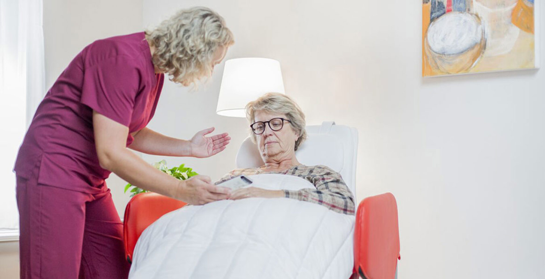 arjo.dementia.wellness-chair(2).jpg