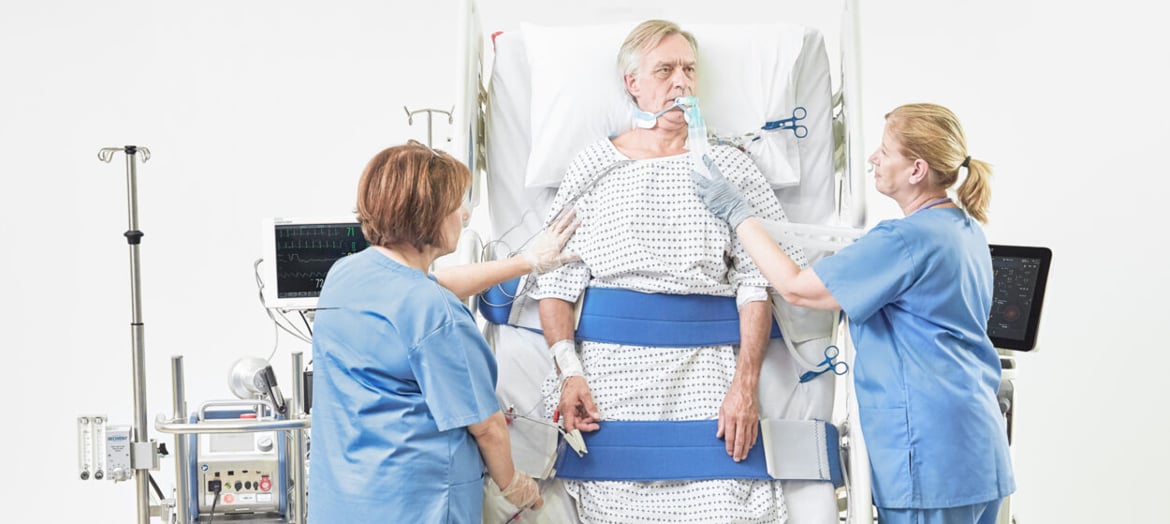 Early mobilization of ICU patients has been associated with improved muscle strength and functional independence, as well as a shorter duration of delirium, mechanical ventilation, and ICU length of stay.